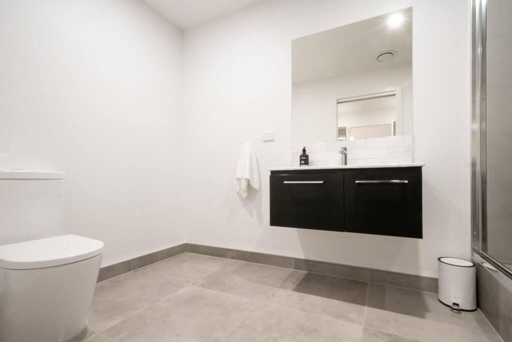 לונסטון Central Modern 2 Bedroom With Wifi מראה חיצוני תמונה