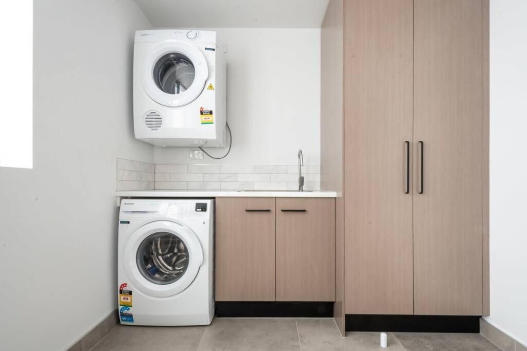 לונסטון Central Modern 2 Bedroom With Wifi מראה חיצוני תמונה