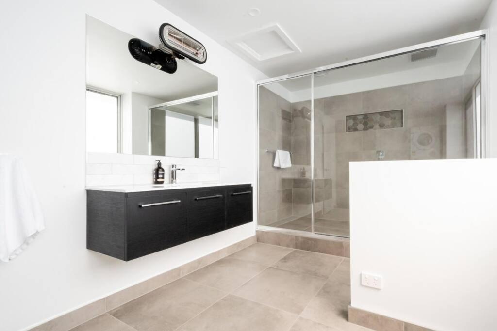 לונסטון Central Modern 2 Bedroom With Wifi מראה חיצוני תמונה