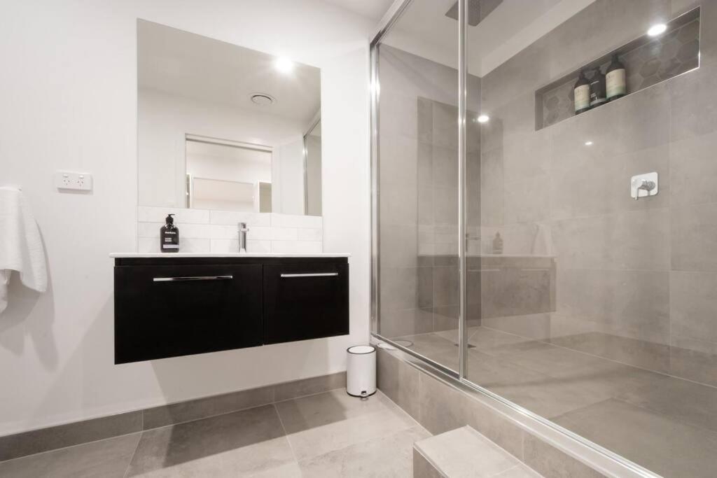 לונסטון Central Modern 2 Bedroom With Wifi מראה חיצוני תמונה