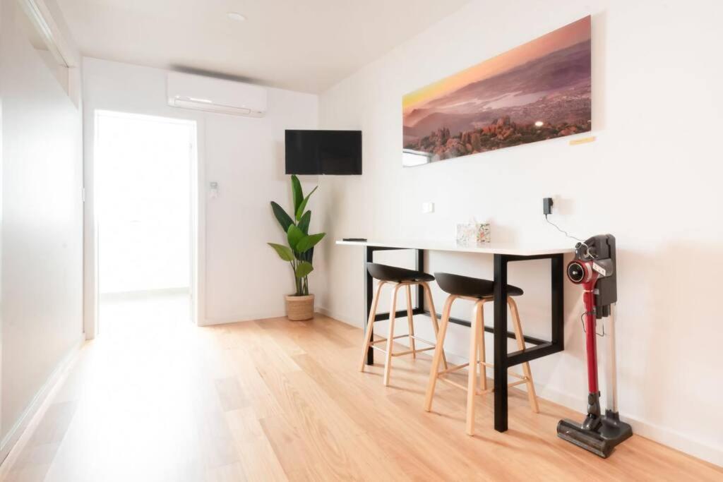 לונסטון Central Modern 2 Bedroom With Wifi מראה חיצוני תמונה